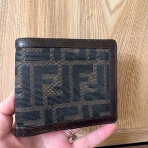 Auth Fendi canvas leather bifold wallet unisex